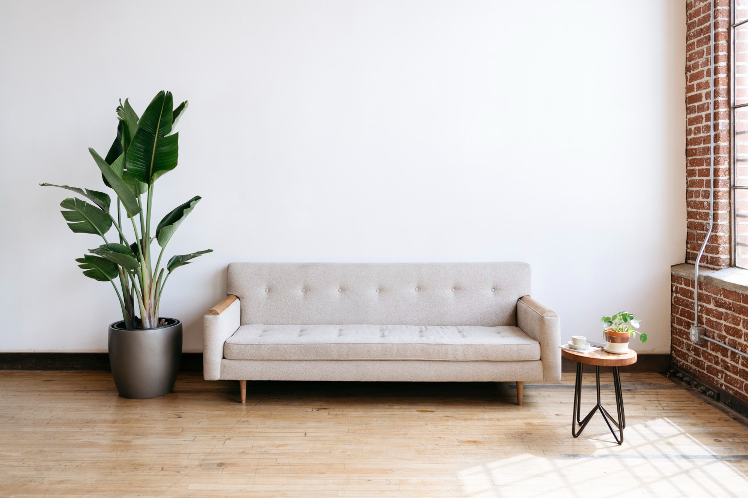 How to Apply Texture Coating to Concrete Walls